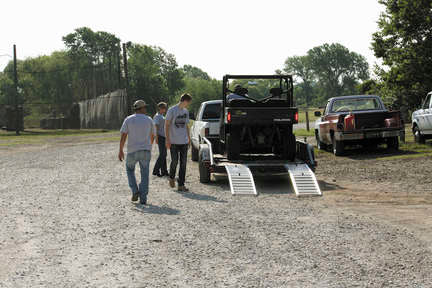 FOLDG ARCH UTV RAMP 18X88 (PR)